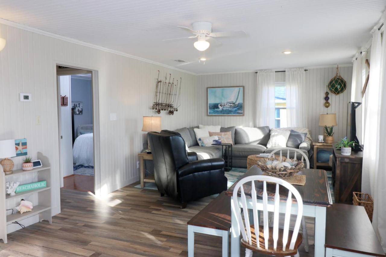 One-Of-A-Kind Beach Home With Lounge Bar Game Room Galveston Eksteriør bilde