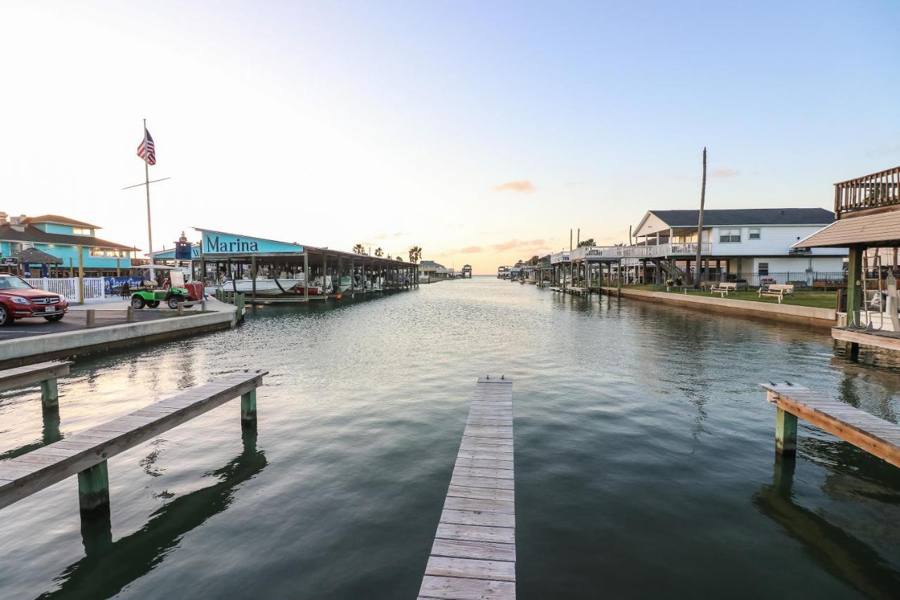 One-Of-A-Kind Beach Home With Lounge Bar Game Room Galveston Eksteriør bilde
