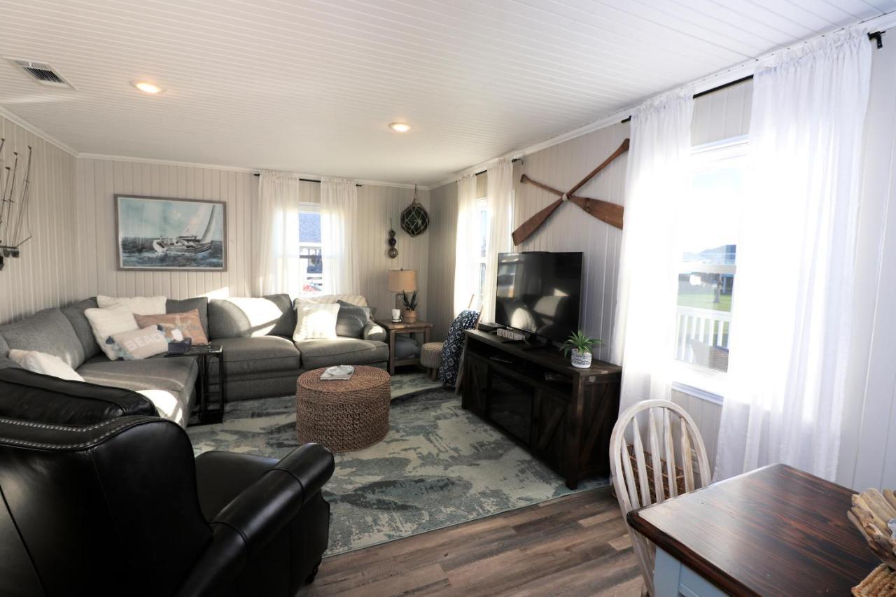 One-Of-A-Kind Beach Home With Lounge Bar Game Room Galveston Eksteriør bilde